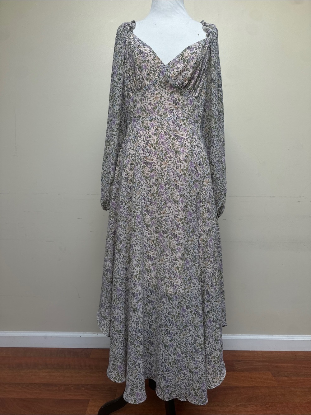 ASTR The Label Floral Sweetheart Midi Dress Blush Purple Multi Size Large - Picture 2 of 12